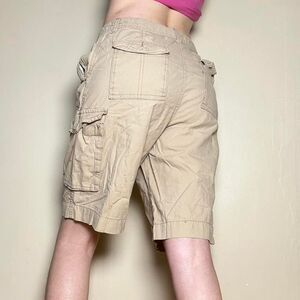 Baggy Cream Cargo Shorts Shorts